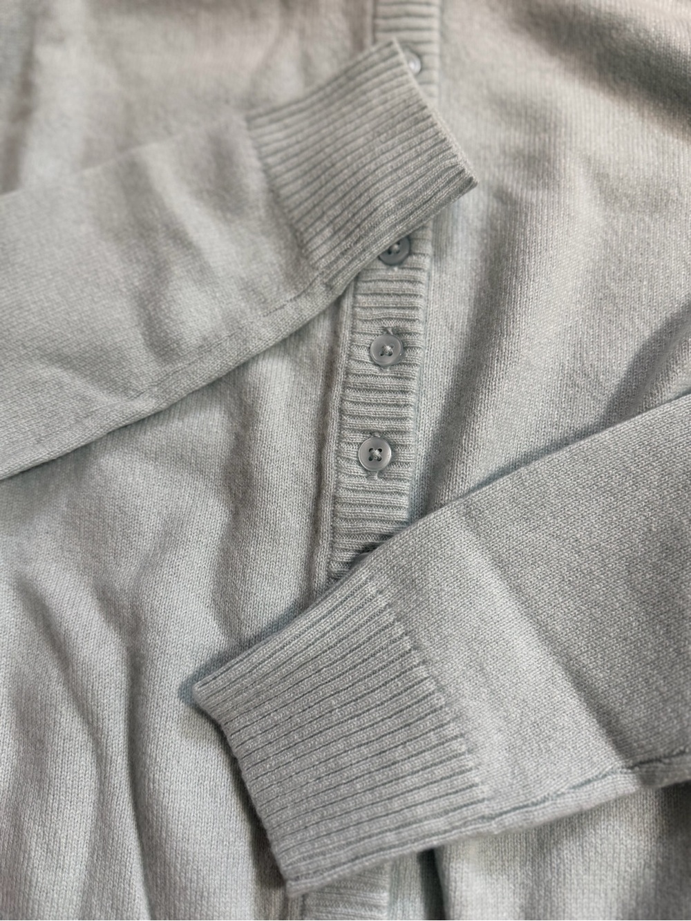 NWT J.Crew Perfect Cashmere Cardigan Sky Mint Green Button-Front Crewneck XXS - Picture 3 of 10